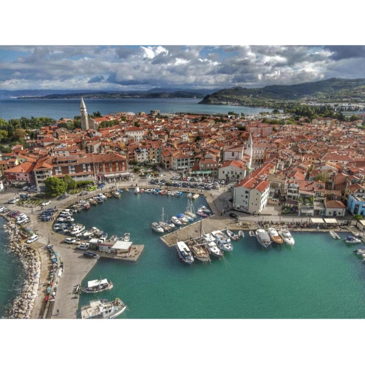 Apartma Rea Izola, Pergola & Terassa, Parking Exterior foto